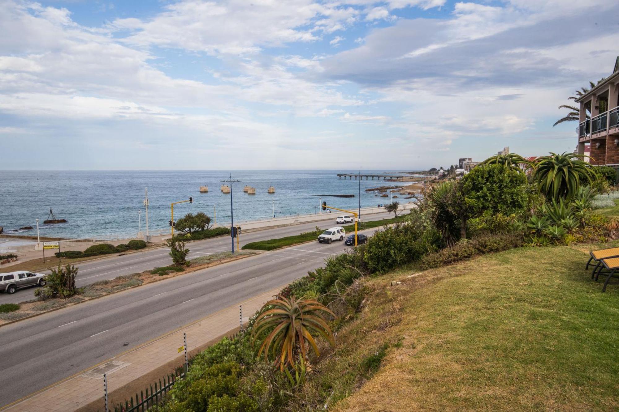 157 Brookes Hill Suites Near The Beach ポート・エリザベス エクステリア 写真